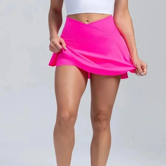 COPY - Cross Waist Yoga Skort - Picture 3 of 4